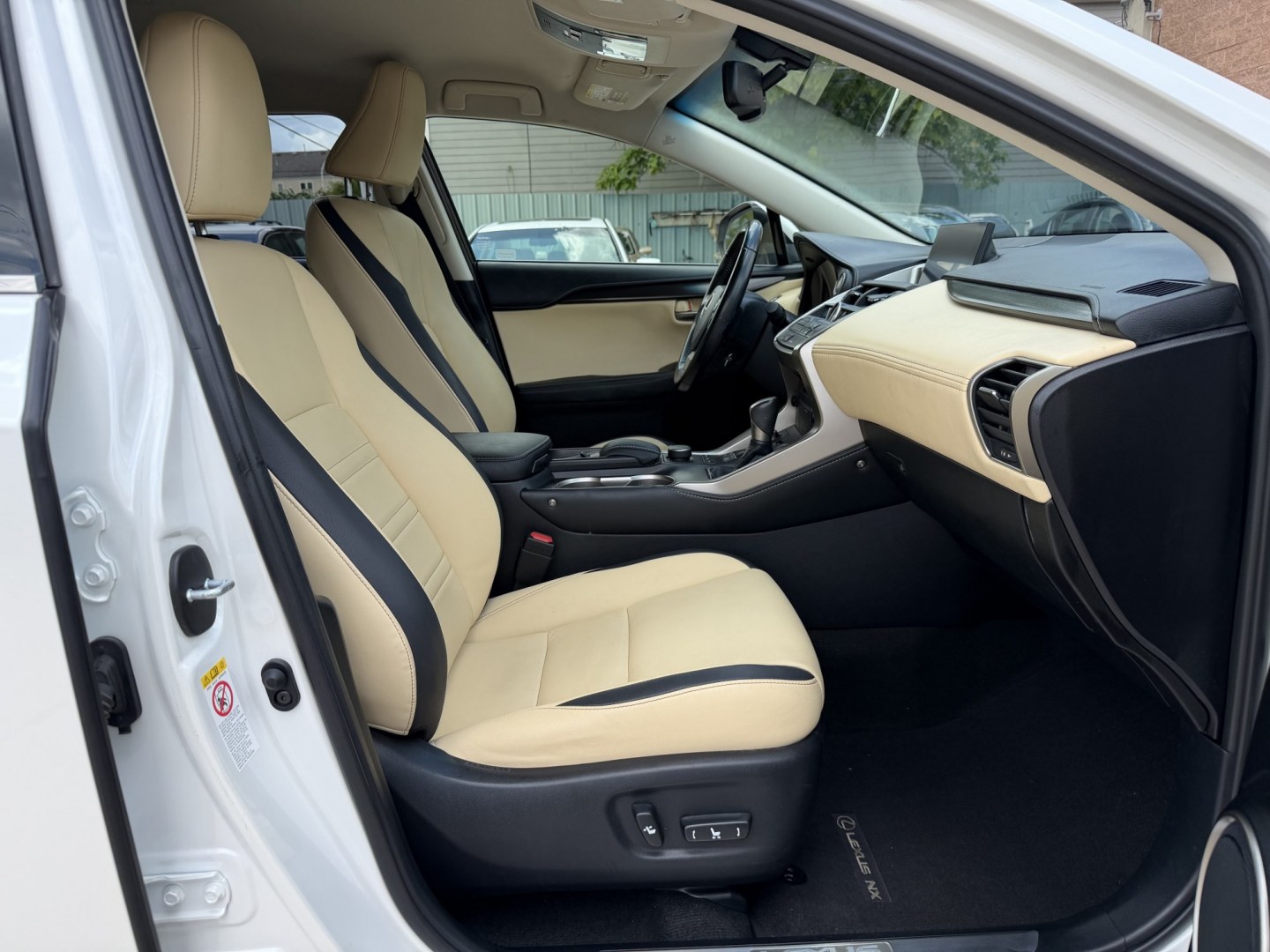 2017 White /Beige Lexus NX 200t NX 200t with an 2.0 engine, Automatic transmission, located at 1501 West 15th St., Houston, 77008, (713) 869-2925, 29.797941, -95.411789- Photo#9