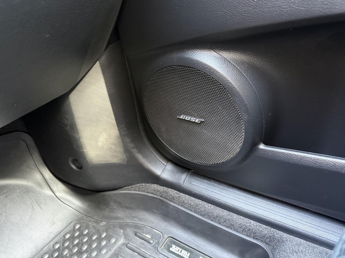 2010 Blue /Black Mazda MAZDA3 (JM1BL1SF6A1) with an 2.0 engine, Manual transmission, located at 1501 West 15th St., Houston, 77008, (713) 869-2925, 29.797941, -95.411789- Photo#15