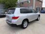 2011 Silver /Silver Toyota Highlander Base 2WD V6 (5TDZK3EH0BS) with an 3.5L V6 DOHC 24V engine, 5A transmission, located at 1501 West 15th St., Houston, 77008, (713) 869-2925, 29.797941, -95.411789- Photo#5