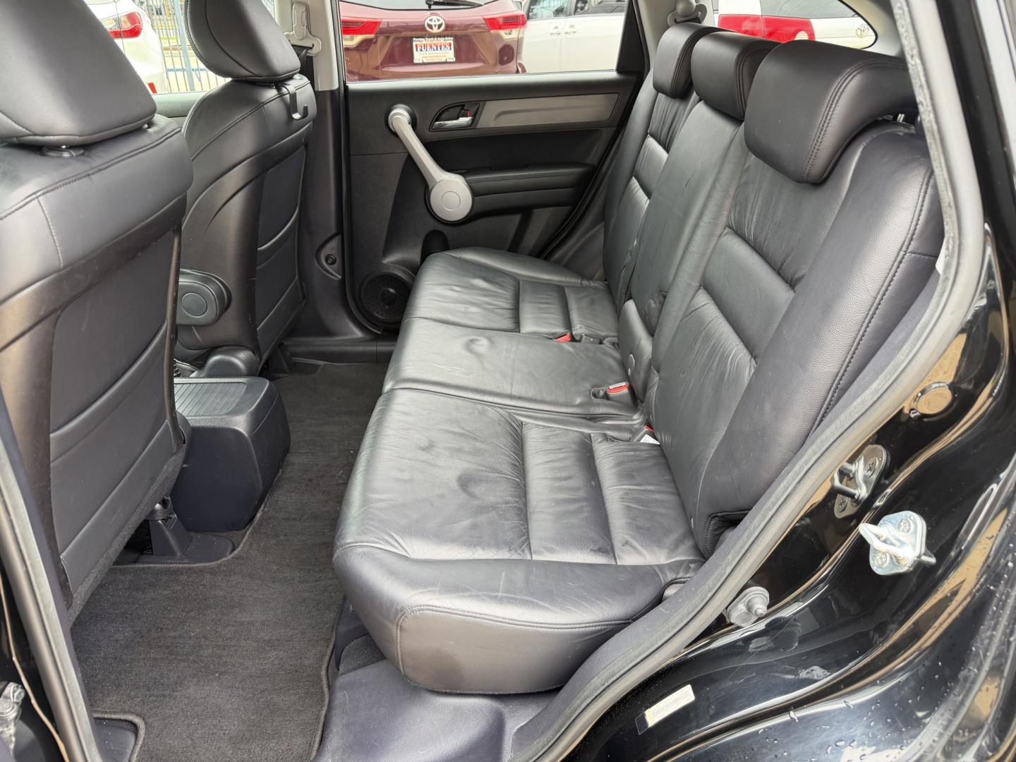 2007 Black /Black Honda CR-V EX-L 2WD AT (JHLRE387X7C) with an 2.4L L4 DOHC 16V engine, 5A OD transmission, located at 1501 West 15th St., Houston, 77008, (713) 869-2925, 29.797941, -95.411789- Photo#9