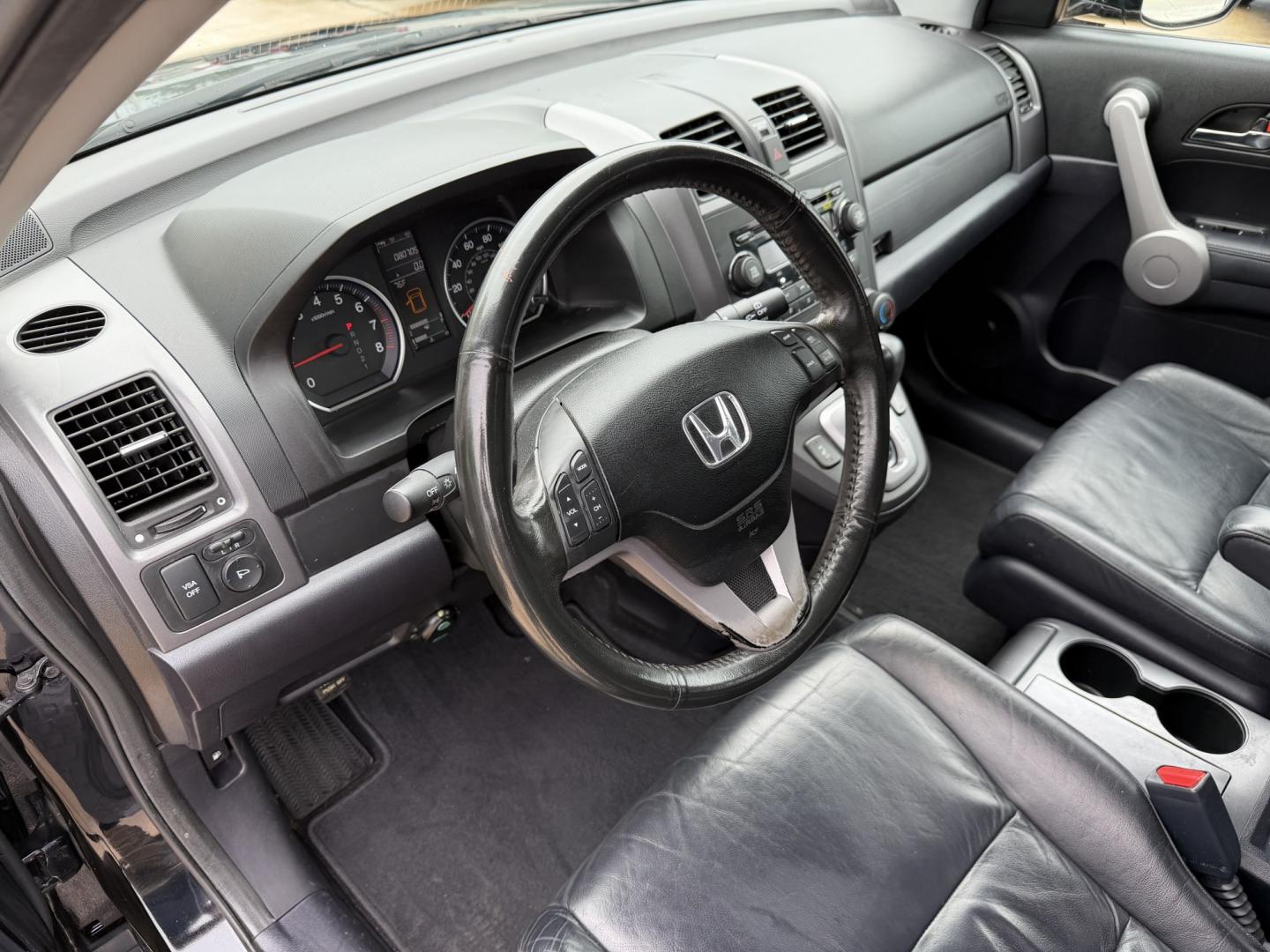 2007 Black /Black Honda CR-V EX-L 2WD AT (JHLRE387X7C) with an 2.4L L4 DOHC 16V engine, 5A OD transmission, located at 1501 West 15th St., Houston, 77008, (713) 869-2925, 29.797941, -95.411789- Photo#16