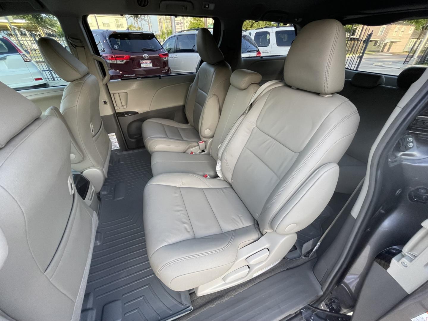 2017 Gray /Silver Toyota Sienna Limited Premium 7-Passenger (5TDYZ3DC8HS) with an 3.5L V6 EFI DOHC 24V engine, 8A transmission, located at 1501 West 15th St., Houston, 77008, (713) 869-2925, 29.797941, -95.411789- Photo#6