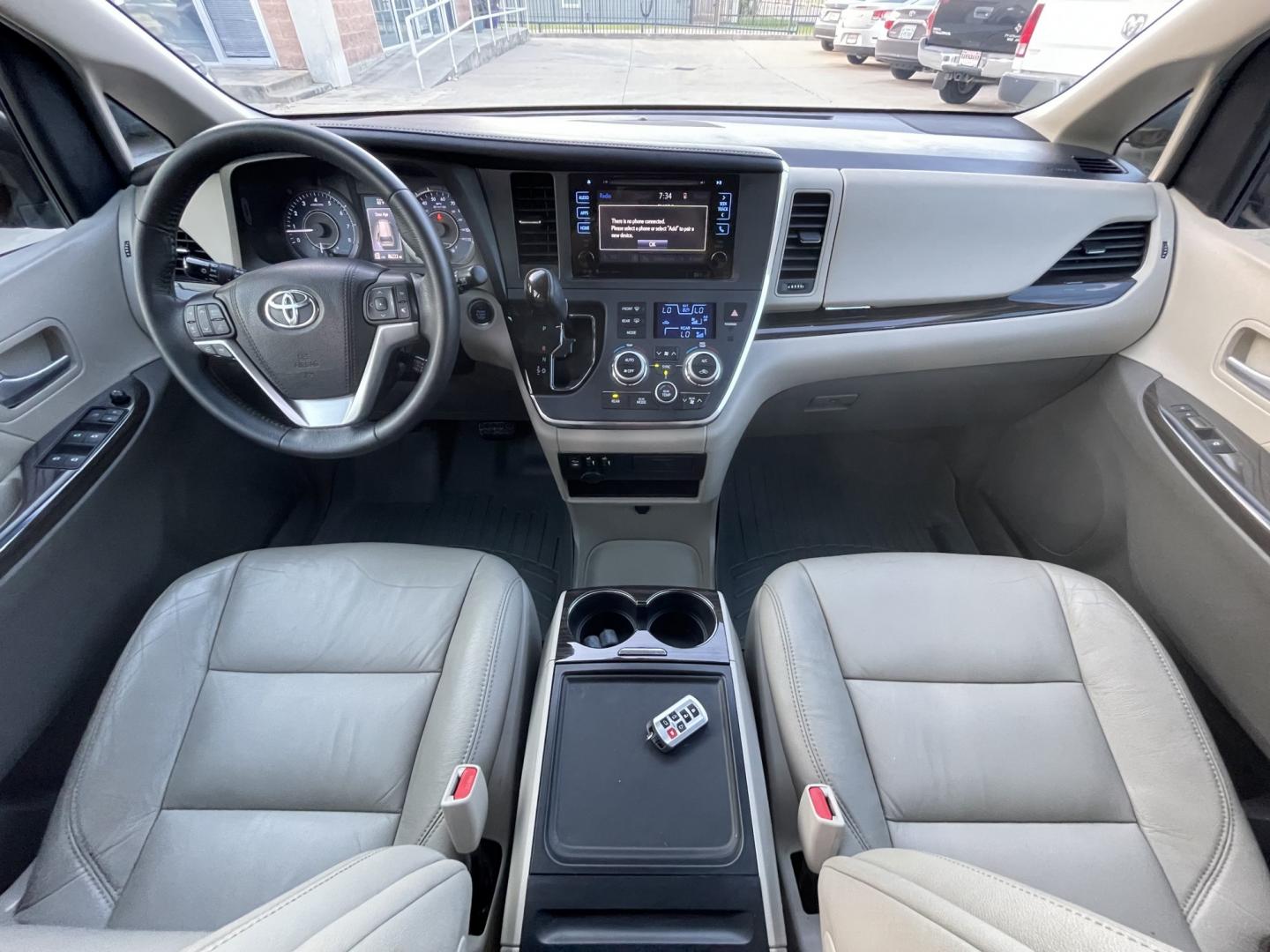 2017 Gray /Silver Toyota Sienna Limited Premium 7-Passenger (5TDYZ3DC8HS) with an 3.5L V6 EFI DOHC 24V engine, 8A transmission, located at 1501 West 15th St., Houston, 77008, (713) 869-2925, 29.797941, -95.411789- Photo#20