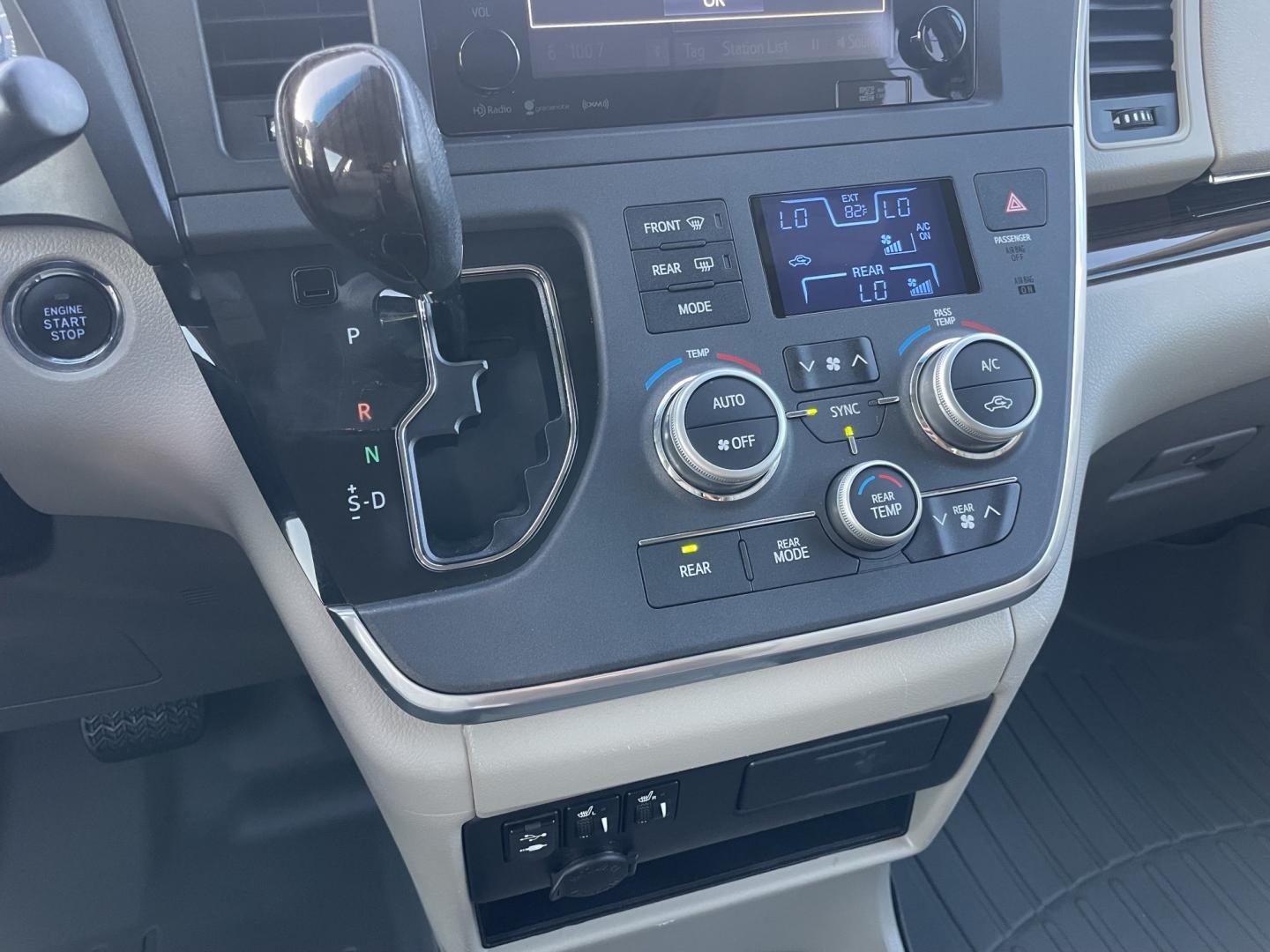 2017 Gray /Silver Toyota Sienna Limited Premium 7-Passenger (5TDYZ3DC8HS) with an 3.5L V6 EFI DOHC 24V engine, 8A transmission, located at 1501 West 15th St., Houston, 77008, (713) 869-2925, 29.797941, -95.411789- Photo#23