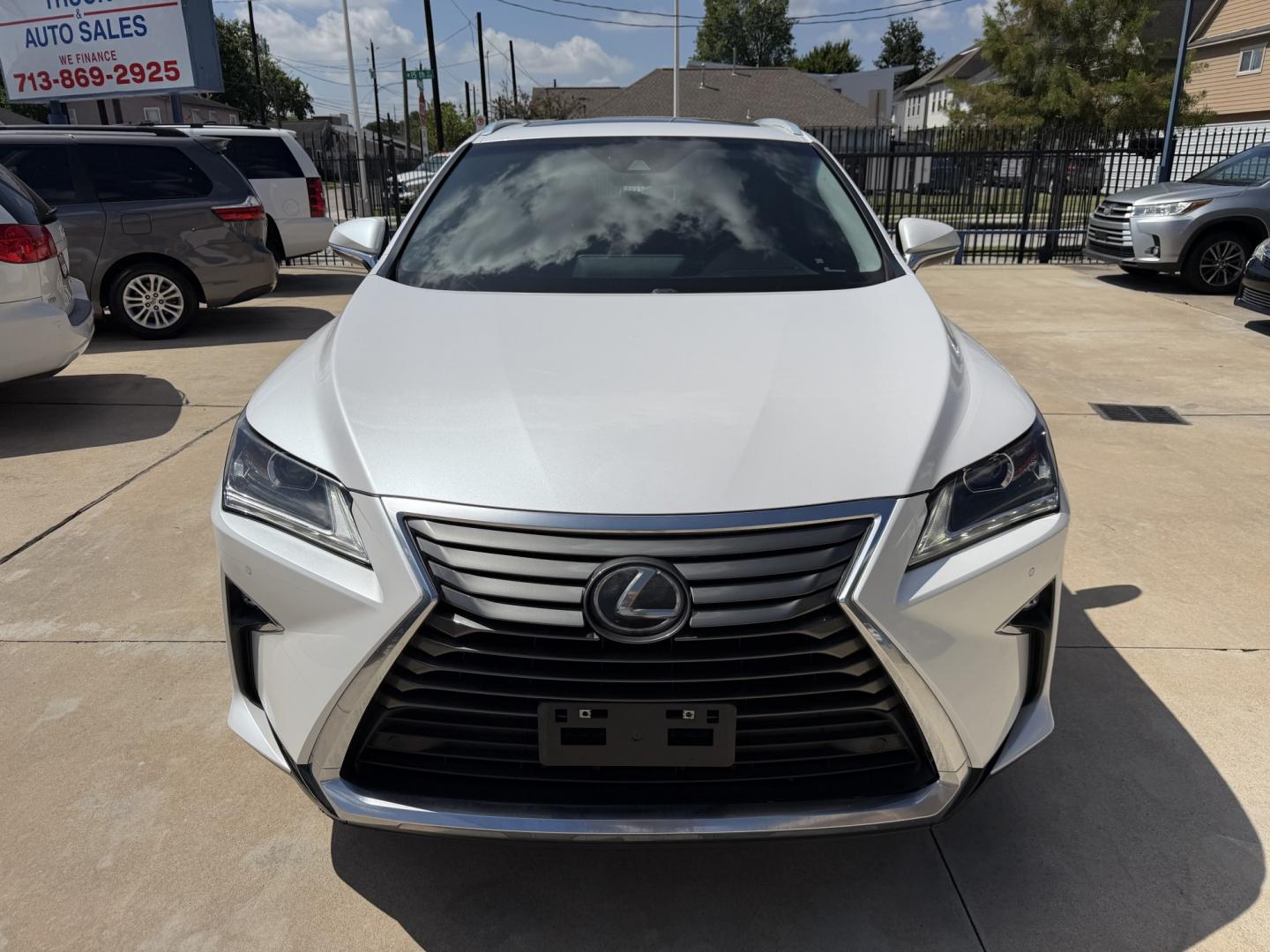 2017 White /Black Lexus RX 350 FWD (2T2ZZMCA1HC) with an 3.5L V6 DOHC 24V engine, 6A transmission, located at 1501 West 15th St., Houston, 77008, (713) 869-2925, 29.797941, -95.411789- Photo#1