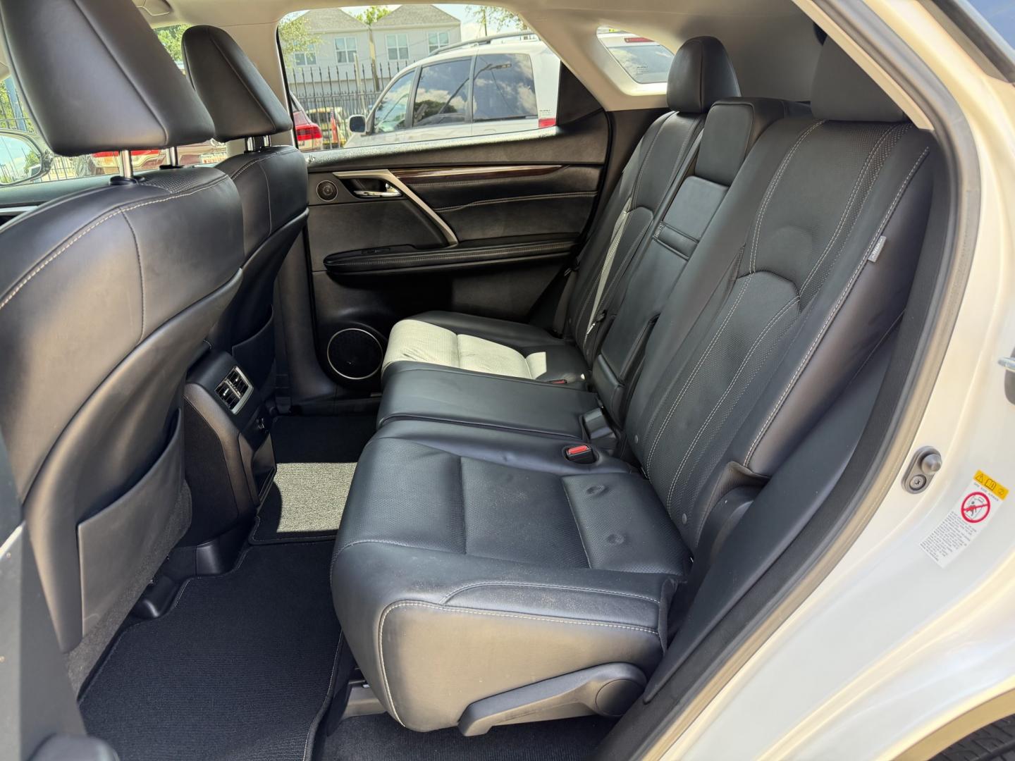 2017 White /Black Lexus RX 350 FWD (2T2ZZMCA1HC) with an 3.5L V6 DOHC 24V engine, 6A transmission, located at 1501 West 15th St., Houston, 77008, (713) 869-2925, 29.797941, -95.411789- Photo#9