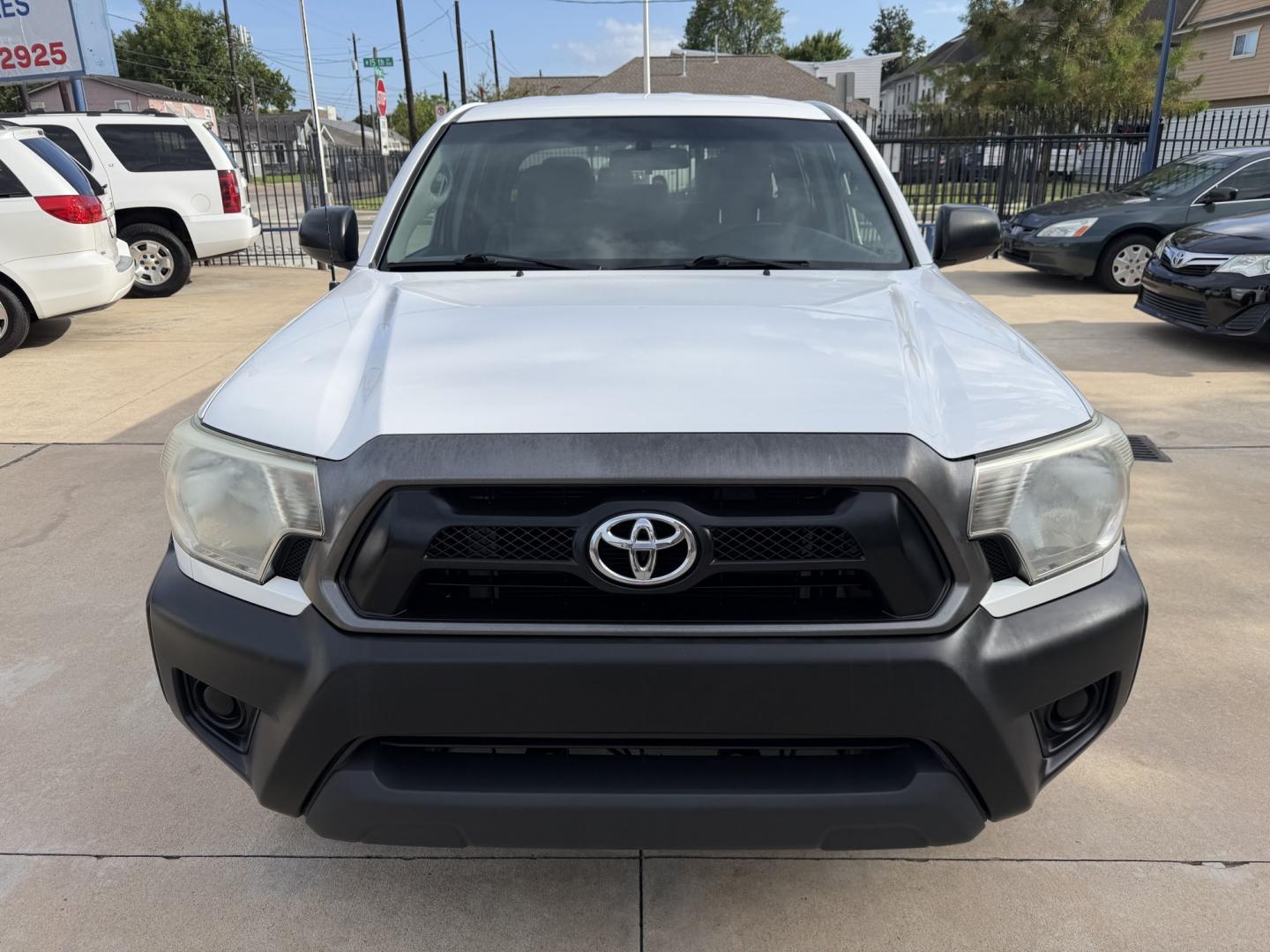 2014 White /Silver Toyota Tacoma Double Cab I4 4AT 2WD (5TFJX4CN2EX) with an 2.7L L4 DOHC 16V engine, 4A transmission, located at 1501 West 15th St., Houston, 77008, (713) 869-2925, 29.797941, -95.411789- Photo#1