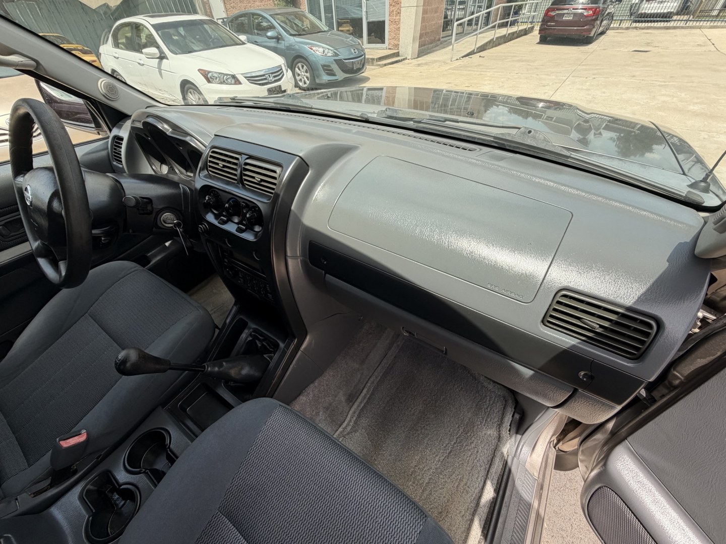 2004 Beige /Gray Nissan Frontier LE-V6 Crew Cab 2WD (1N6ED27T44C) with an 3.3L V6 SOHC 12V engine, 4A OD transmission, located at 1501 West 15th St., Houston, 77008, (713) 869-2925, 29.797941, -95.411789- Photo#11
