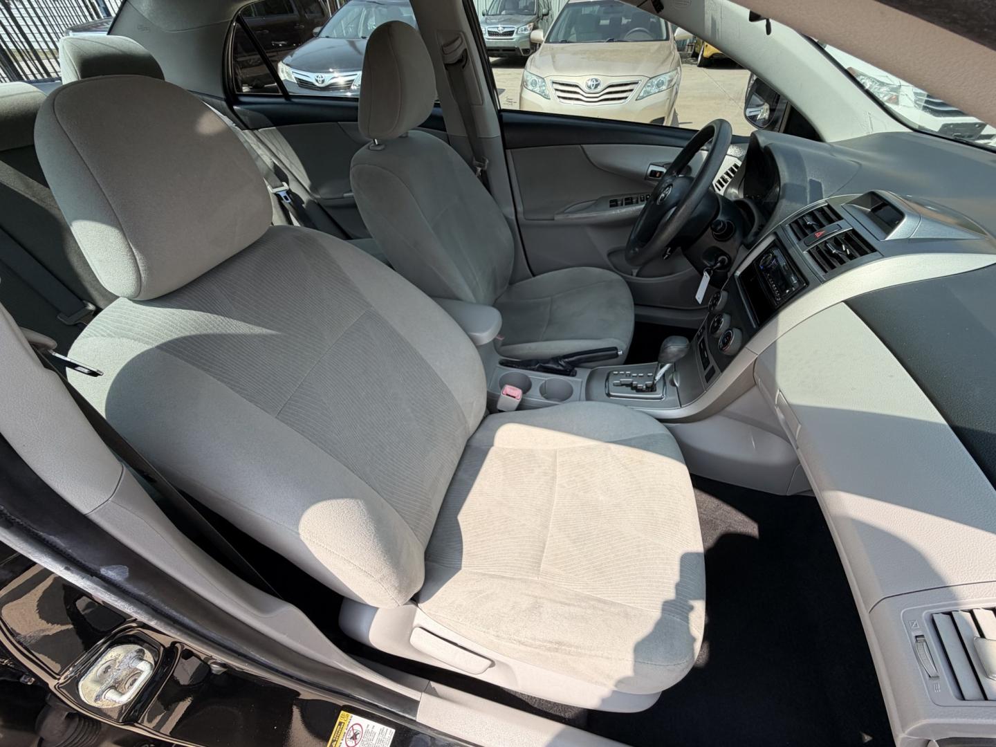 2013 Black /Silver Toyota Corolla S 5-Speed MT (2T1BU4EE2DC) with an 1.8L L4 DOHC 16V engine, 5-Speed Manual transmission, located at 1501 West 15th St., Houston, 77008, (713) 869-2925, 29.797941, -95.411789- Photo#12