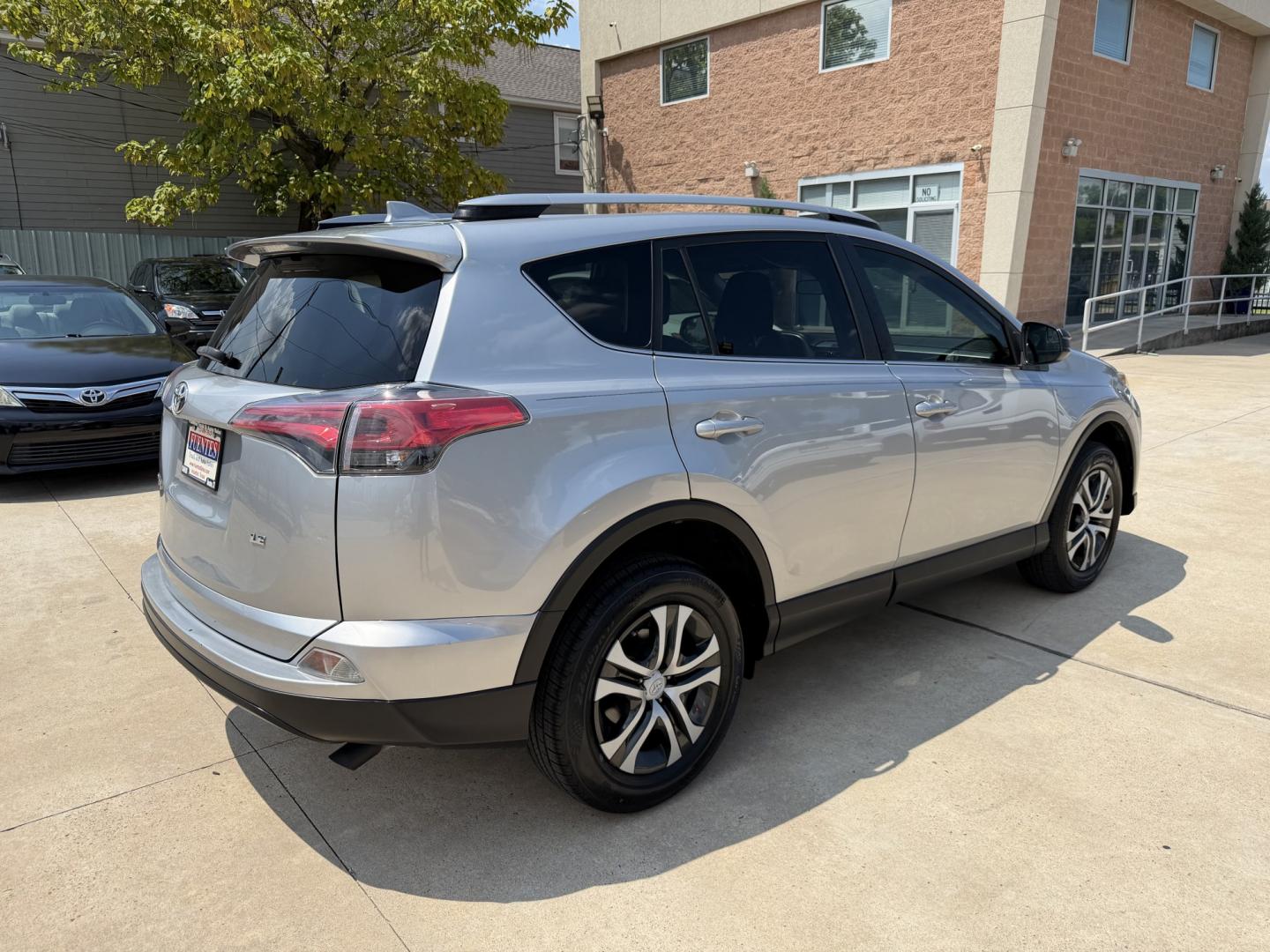 2018 Silver /Black Toyota RAV4 LE FWD (JTMZFREV9JJ) with an 2.5L L4 DOHC 16V engine, 6A transmission, located at 1501 West 15th St., Houston, 77008, (713) 869-2925, 29.797941, -95.411789- Photo#3