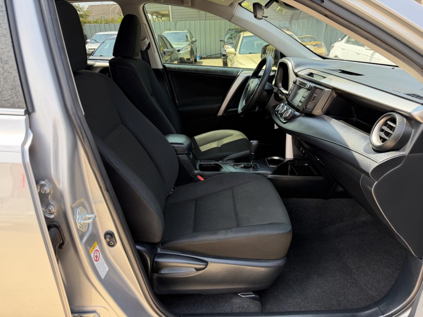 2018 Silver /Black Toyota RAV4 LE FWD (JTMZFREV9JJ) with an 2.5L L4 DOHC 16V engine, 6A transmission, located at 1501 West 15th St., Houston, 77008, (713) 869-2925, 29.797941, -95.411789- Photo#7