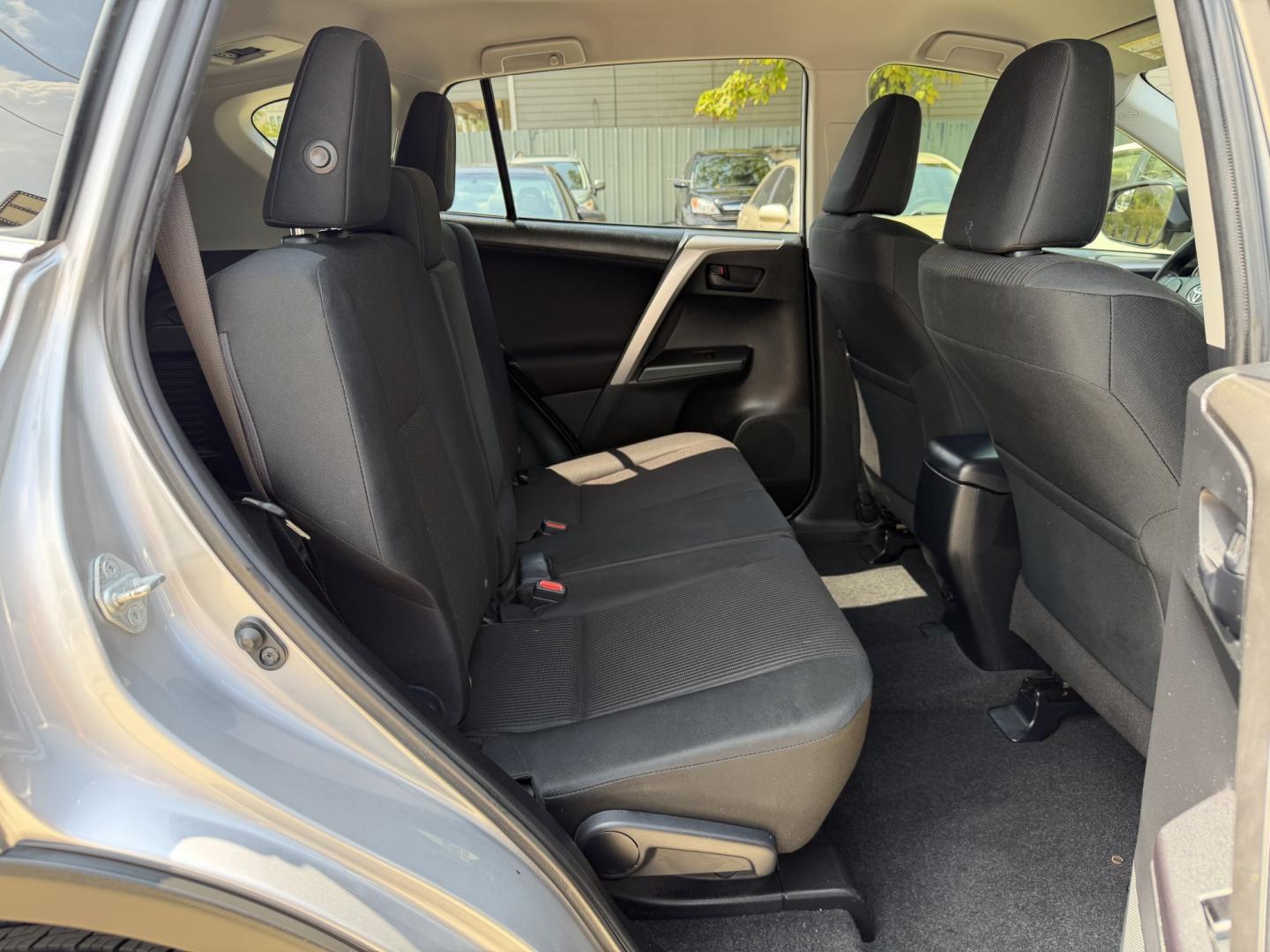 2018 Silver /Black Toyota RAV4 LE FWD (JTMZFREV9JJ) with an 2.5L L4 DOHC 16V engine, 6A transmission, located at 1501 West 15th St., Houston, 77008, (713) 869-2925, 29.797941, -95.411789- Photo#8