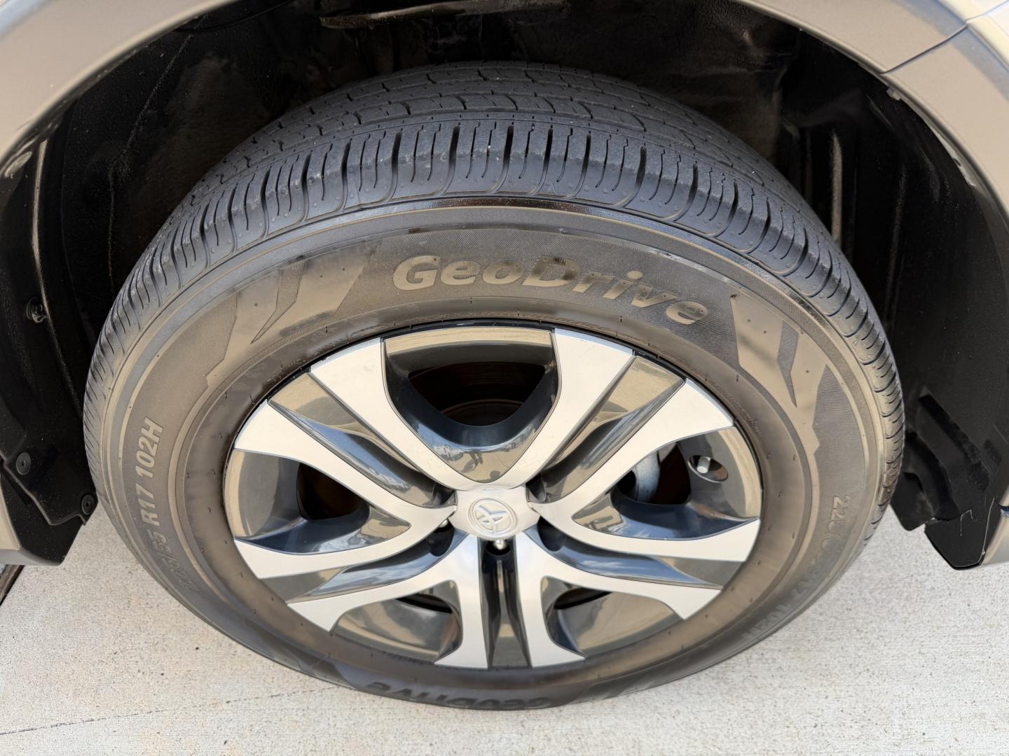 2018 Silver /Black Toyota RAV4 LE FWD (JTMZFREV9JJ) with an 2.5L L4 DOHC 16V engine, 6A transmission, located at 1501 West 15th St., Houston, 77008, (713) 869-2925, 29.797941, -95.411789- Photo#14