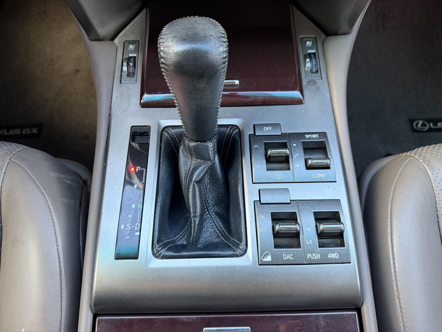 2014 Black /Brown Lexus GX 460 Premium (JTJJM7FX7E5) with an 4.6L V8 DOHC 32V engine, 6A transmission, located at 1501 West 15th St., Houston, 77008, (713) 869-2925, 29.797941, -95.411789- Photo#14