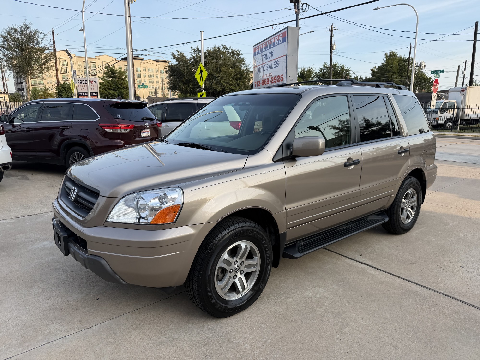 photo of 2004 Honda Pilot EX