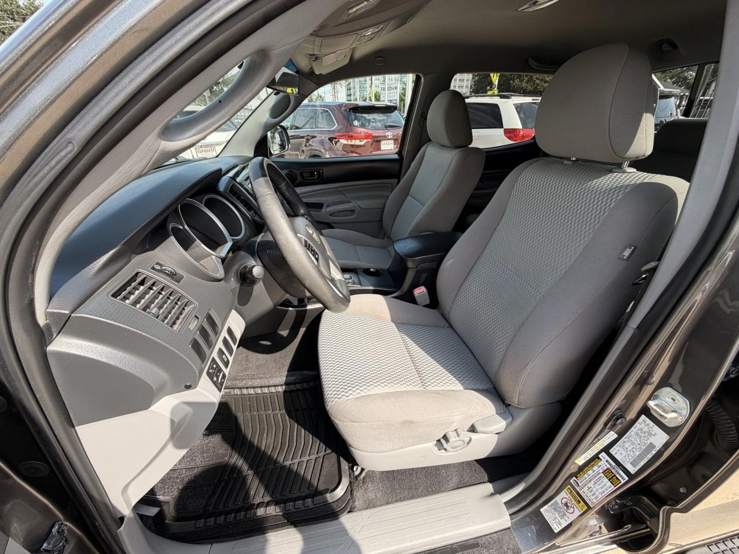 2013 Gray /Silver Toyota Tacoma PreRunner Double Cab Auto 2WD (5TFJX4GN7DX) with an 2.7L L4 DOHC 16V engine, 5-Speed Automatic transmission, located at 1501 West 15th St., Houston, 77008, (713) 869-2925, 29.797941, -95.411789- Photo#4