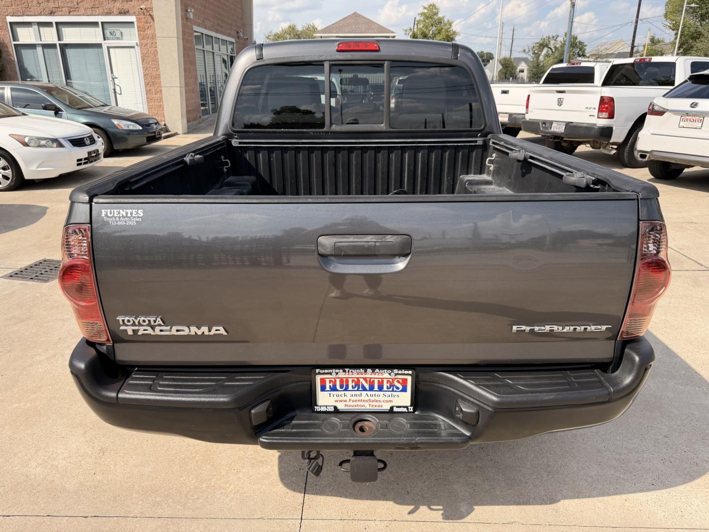 2013 Gray /Silver Toyota Tacoma PreRunner Double Cab Auto 2WD (5TFJX4GN7DX) with an 2.7L L4 DOHC 16V engine, 5-Speed Automatic transmission, located at 1501 West 15th St., Houston, 77008, (713) 869-2925, 29.797941, -95.411789- Photo#6