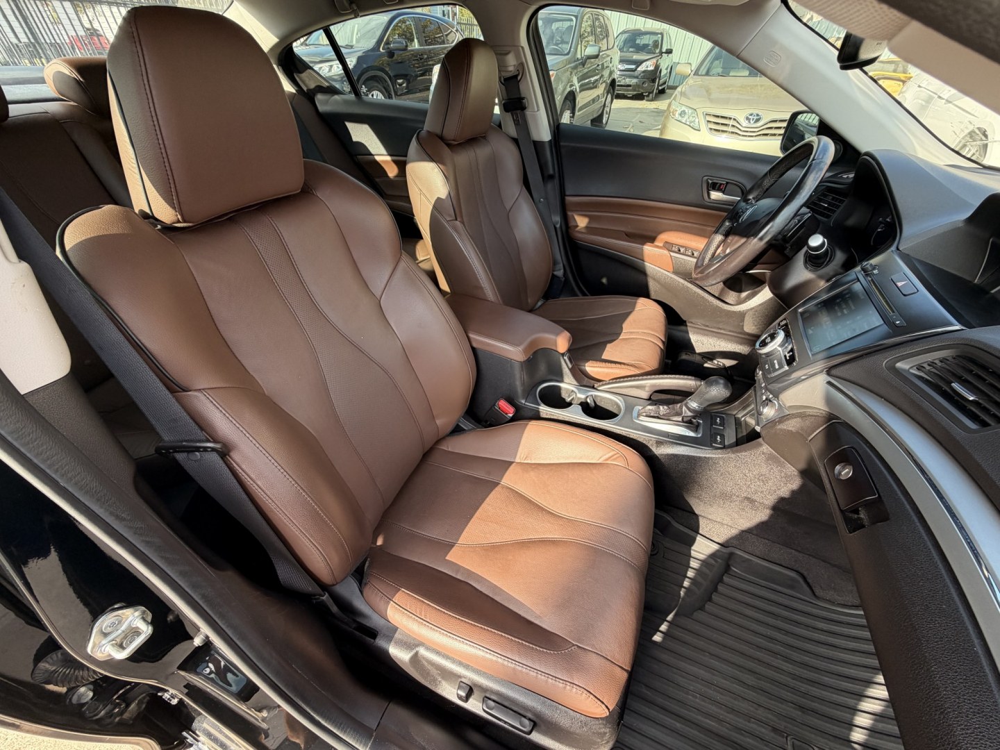 2020 Black /Brown Acura ILX Technology Package (19UDE2F79LA) with an 2.0L L4 16V DOHC engine, 8A transmission, located at 1501 West 15th St., Houston, 77008, (713) 869-2925, 29.797941, -95.411789- Photo#7