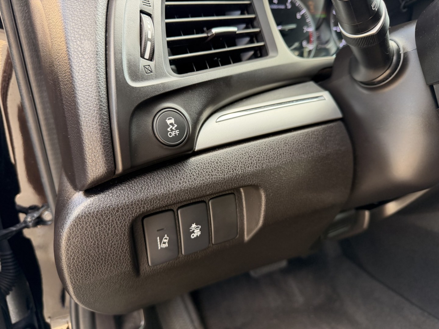 2020 Black /Brown Acura ILX Technology Package (19UDE2F79LA) with an 2.0L L4 16V DOHC engine, 8A transmission, located at 1501 West 15th St., Houston, 77008, (713) 869-2925, 29.797941, -95.411789- Photo#14