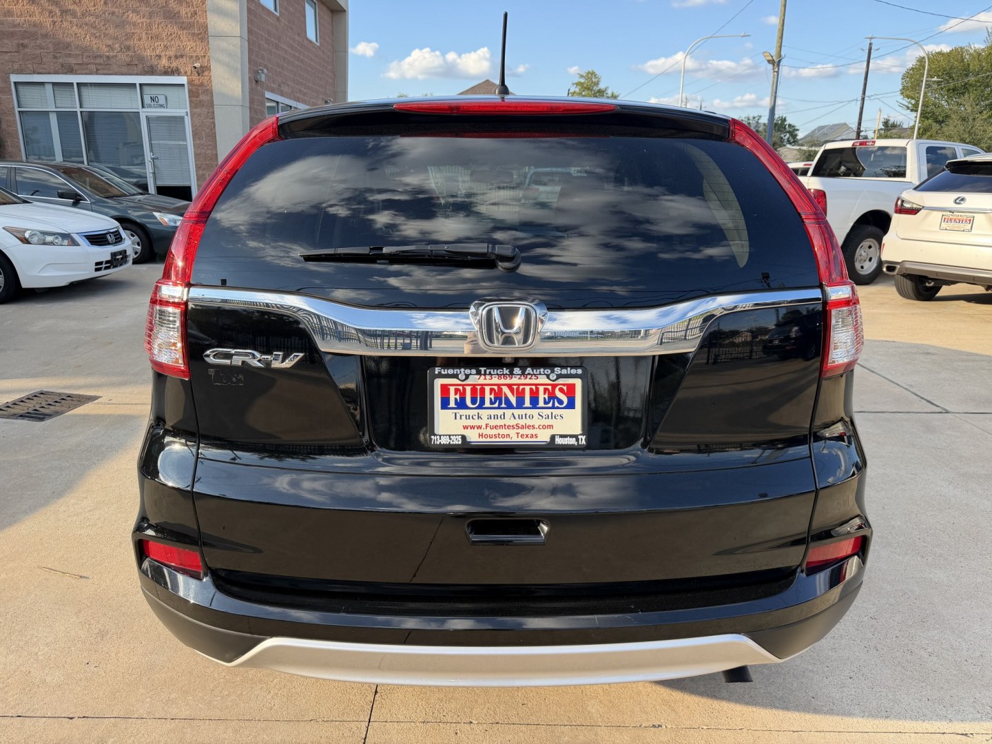2016 Black /Black Honda CR-V EX 2WD (2HKRM3H5XGH) with an 2.4L L4 DOHC 16V engine, CVT transmission, located at 1501 West 15th St., Houston, 77008, (713) 869-2925, 29.797941, -95.411789- Photo#5