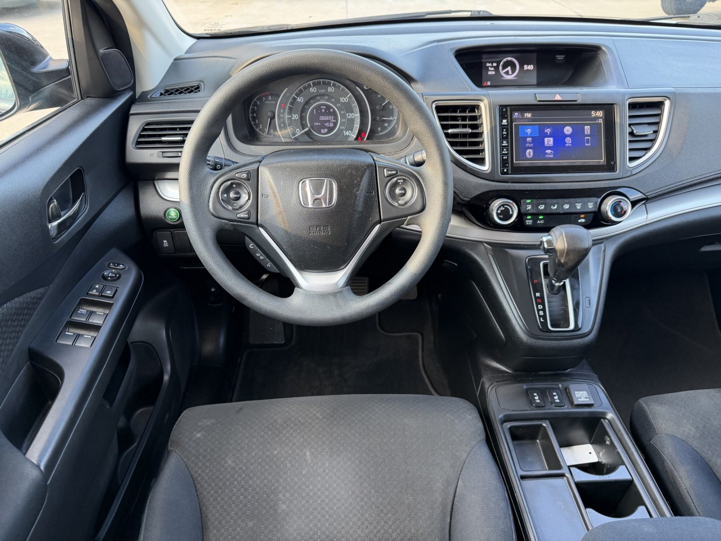2016 Black /Black Honda CR-V EX 2WD (2HKRM3H5XGH) with an 2.4L L4 DOHC 16V engine, CVT transmission, located at 1501 West 15th St., Houston, 77008, (713) 869-2925, 29.797941, -95.411789- Photo#10
